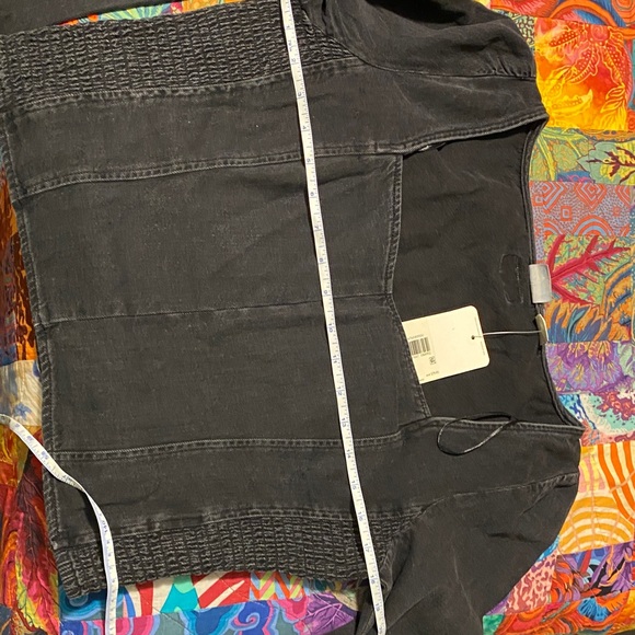 Levi's Black Denim Top for Women - Picture 11 of 11